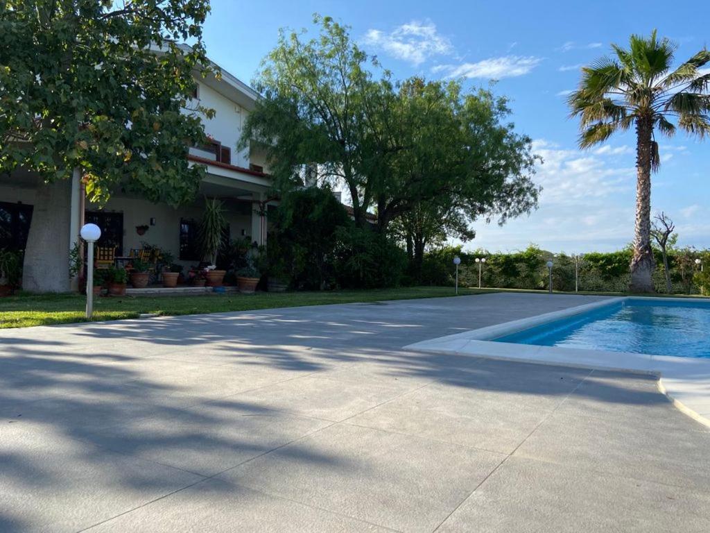 Villa Rosella Appartamento 2 - Con Piscina - 150 M Dal Mare Casa Margherita Eksteriør billede